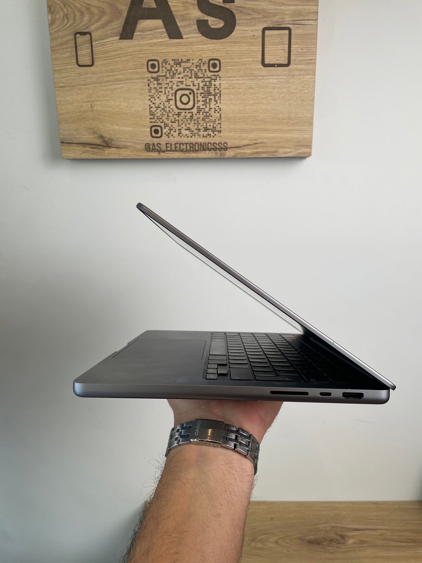 MacBook Pro (m1pro) 2021